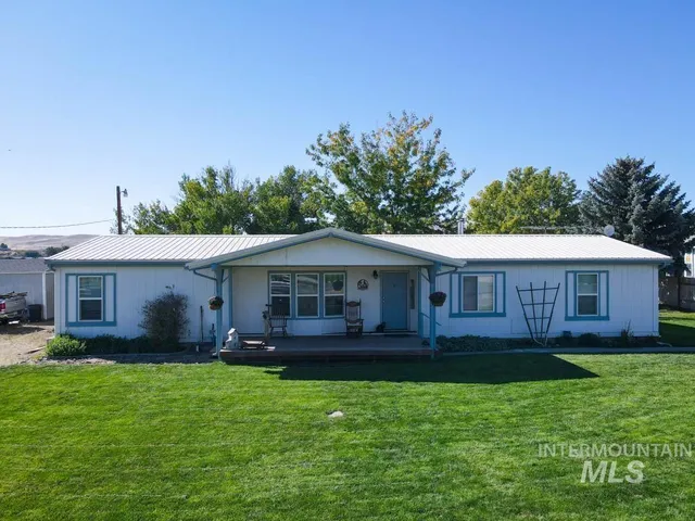 $377,999 | 815 Eaton Road, Weiser, ID 83672