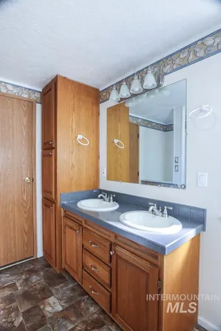 $377,999 | 815 Eaton Road, Weiser, ID 83672