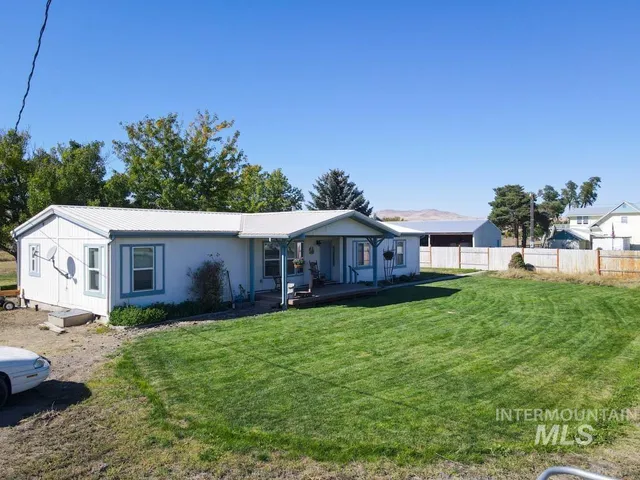 $377,999 | 815 Eaton Road, Weiser, ID 83672