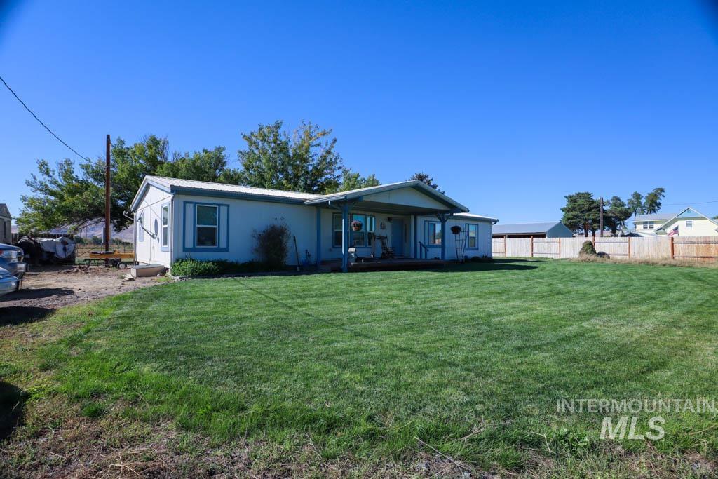 815 Eaton Road Weiser, ID 83672 - Photo 49 of 50 View of front facade featuring stucco siding