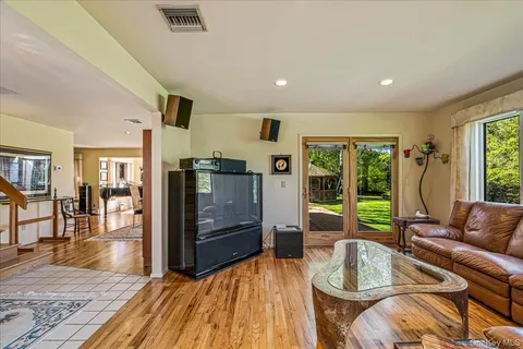 $1,150,000 | 47 Main Street, East Setauket, NY 11733