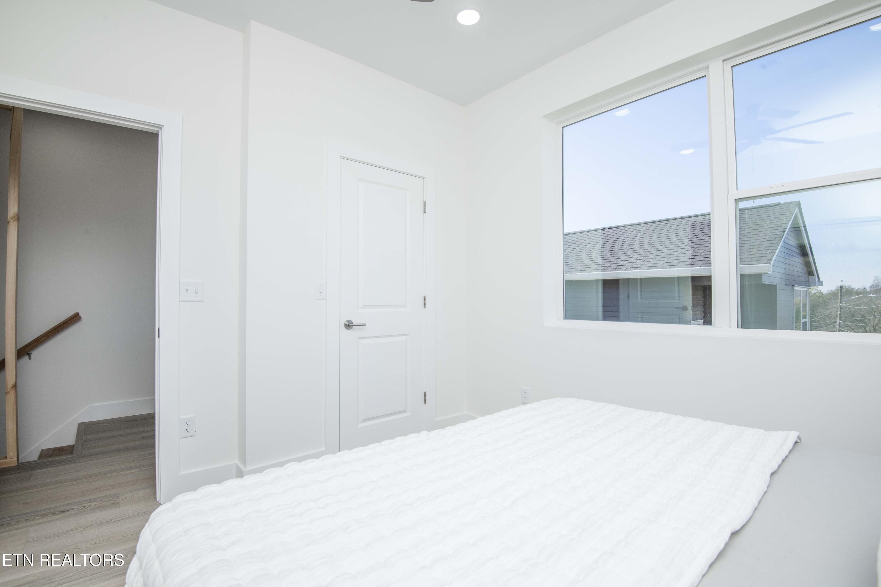 2727 Whittle Springs Road Knoxville, TN 37917 - Photo 16 of 33 master bed 1_1