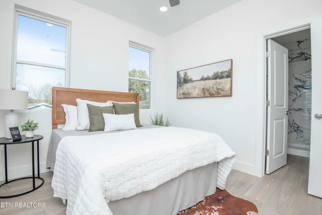 $349,900 | 2727 Whittle Springs Road, Knoxville, TN 37917