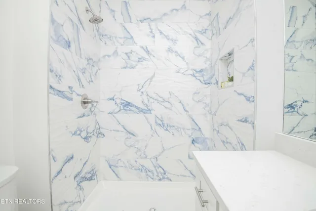 $349,900 | 2727 Whittle Springs Road, Knoxville, TN 37917