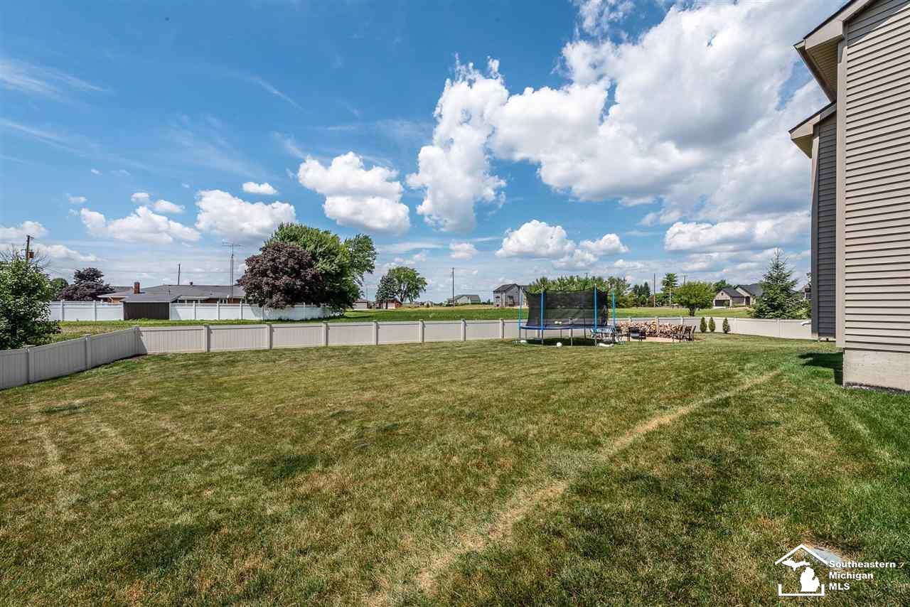 606 Ridge Point Drive Dundee, MI 48131 - Photo 39 of 43