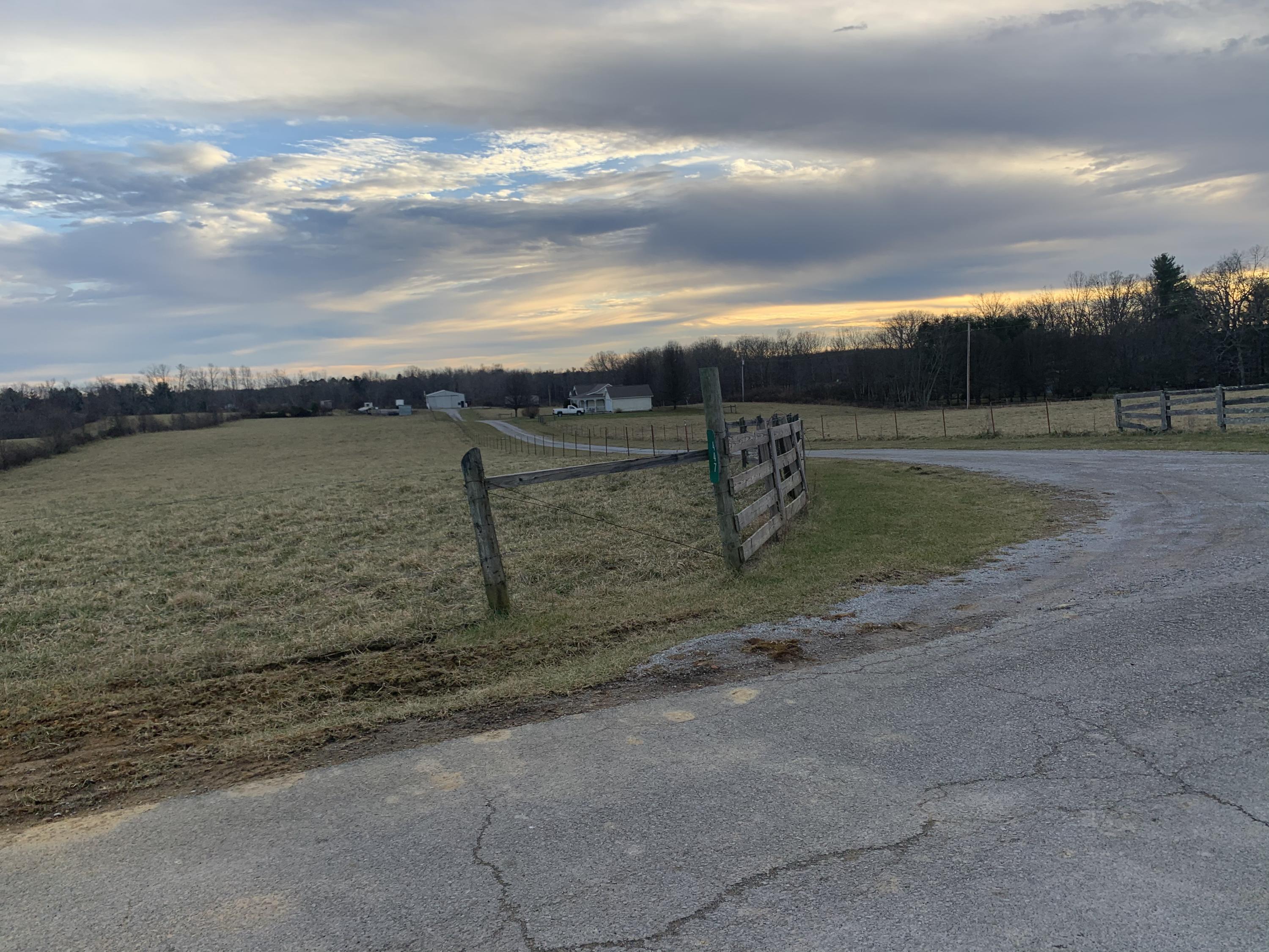 416 Old Elmore Road Crossville, TN 38571 - Photo 17 of 19 IMG_1100