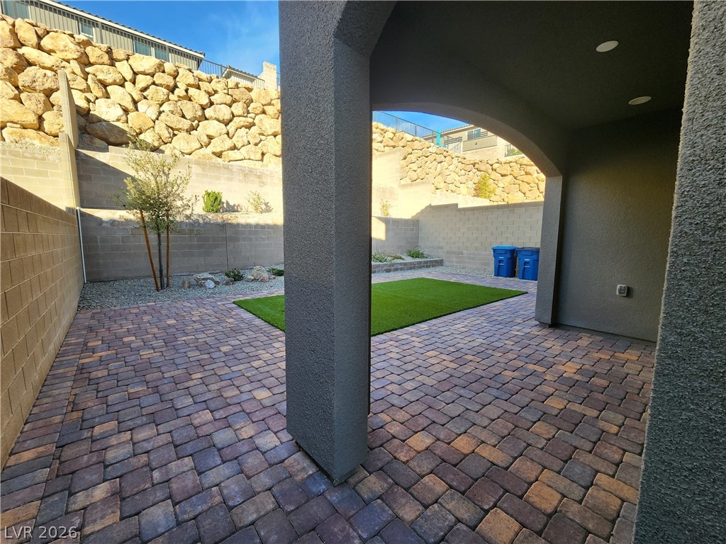 2209 Fish Hawk Street Las Vegas, NV 89138 - Photo 25 of 39