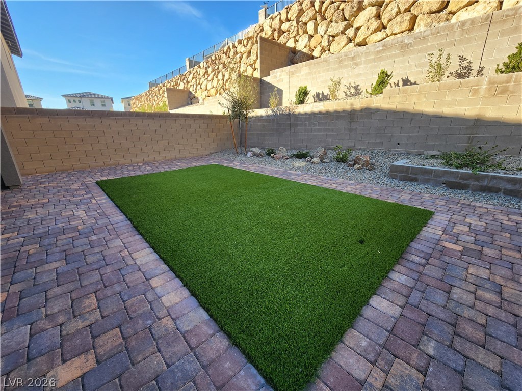 2209 Fish Hawk Street Las Vegas, NV 89138 - Photo 36 of 39