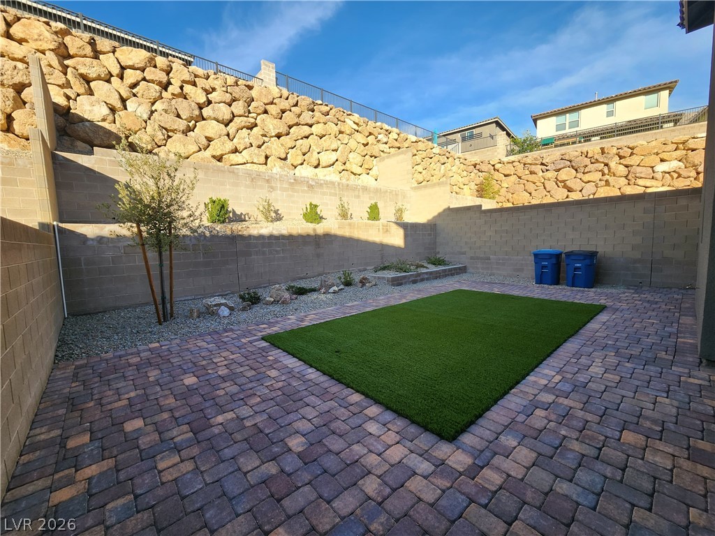 2209 Fish Hawk Street Las Vegas, NV 89138 - Photo 37 of 39