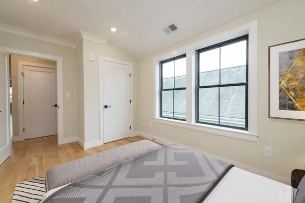 $4,200 | 76 Turner Street, Unit 3, Boston, MA 02135