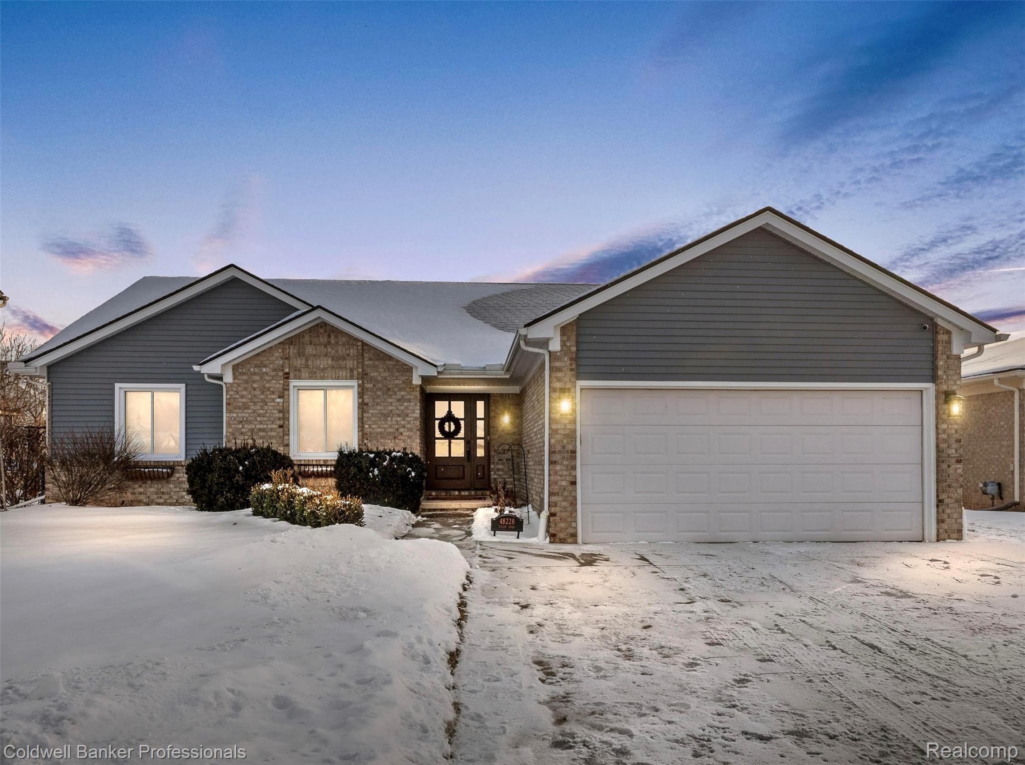 48228 Tilch Road Macomb, MI 48044 - Photo 1 of 44 cropped main.jpg