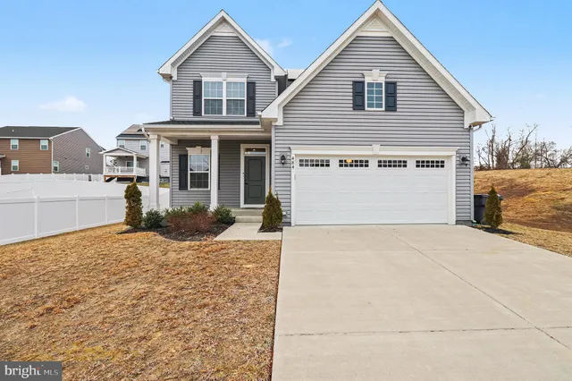 $2,900 | 484 Bridgepoint Drive, Fredericksburg, VA 22405