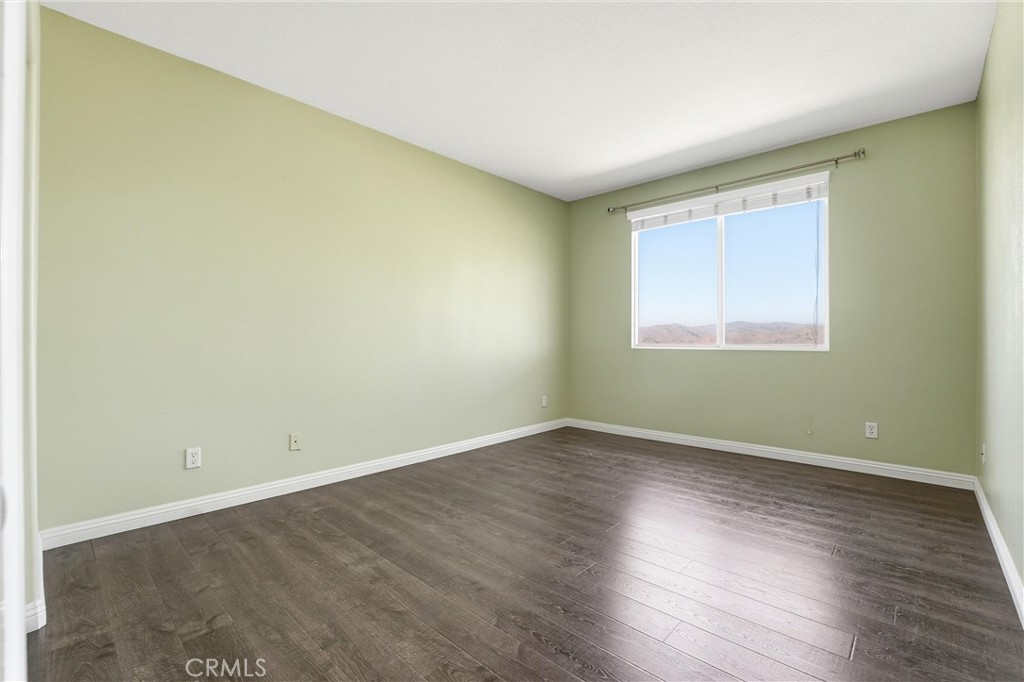 950 Manor Way Corona, CA 92882 - Photo 30 of 80