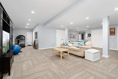 $979,000 | 9798 Sylvestor Road, Highlands Ranch, CO 80129