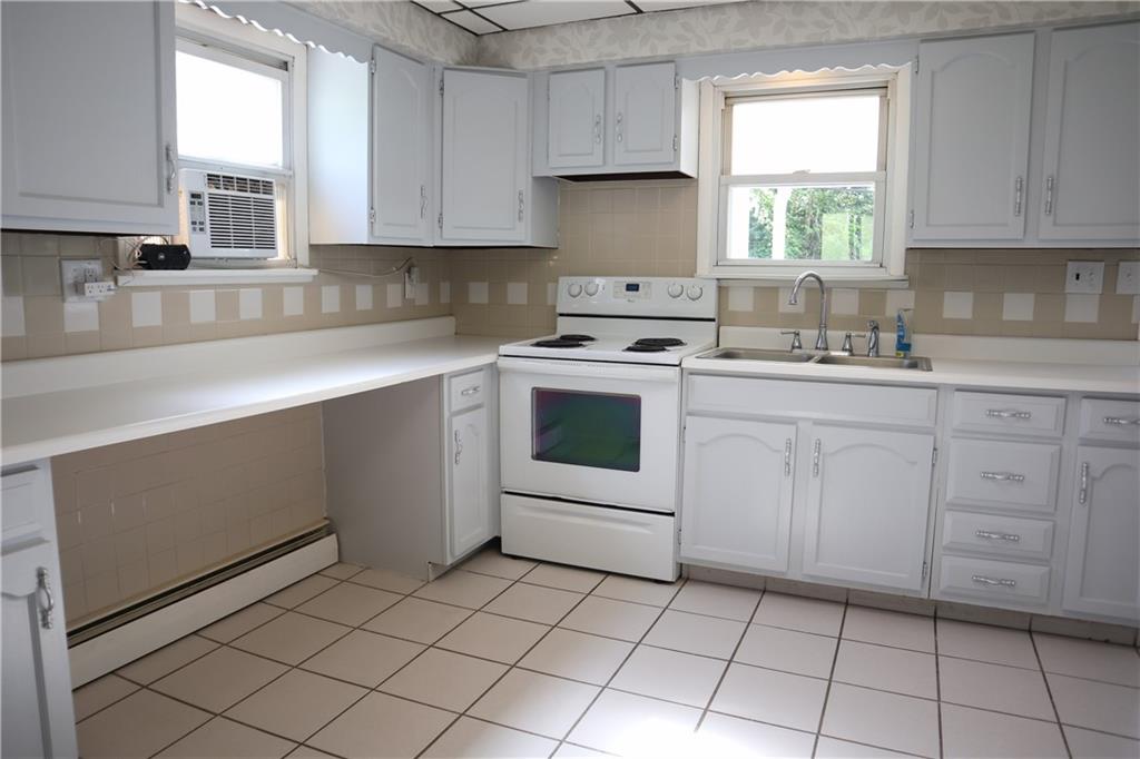 49 Walkertown Hill Road Daisytown, PA 15427 - Photo 6 of 25