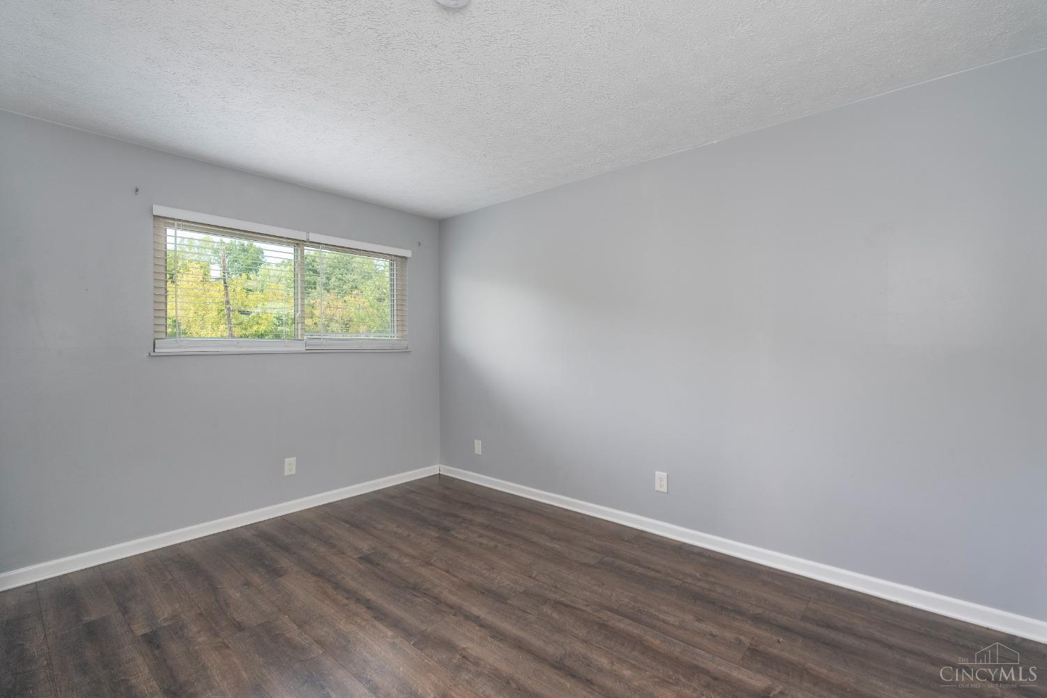 6626 River Road Cincinnati, OH 45233 - Photo 11 of 20 Gallery Image 11