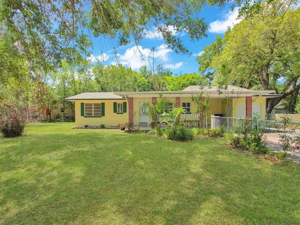 $295,000 | 600 South Montgomery Avenue, DeLand, FL 32720