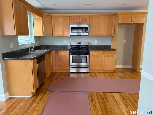 $2,400 | 57 Hollis Drive, Unit 57, Meriden, CT 06451