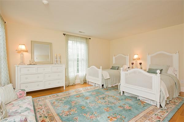 12 Hitching Post Lane Weston, MA 02493 - Photo 12 of 14