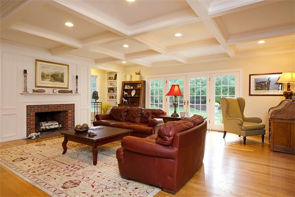 12 Hitching Post Lane Weston, MA 02493 - Photo 4 of 14