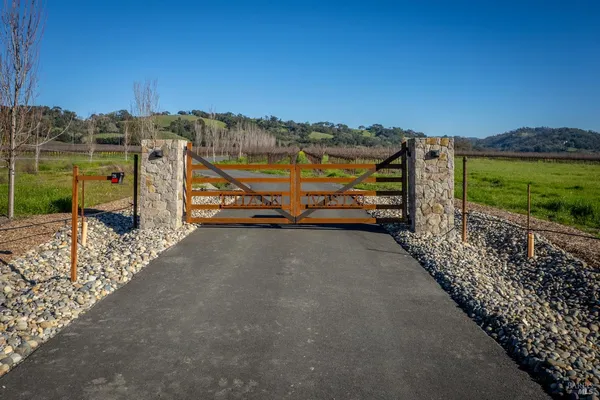 $1,498,800 | 1276 Jensen Lane, Unit LOT 2, Windsor, CA 95492