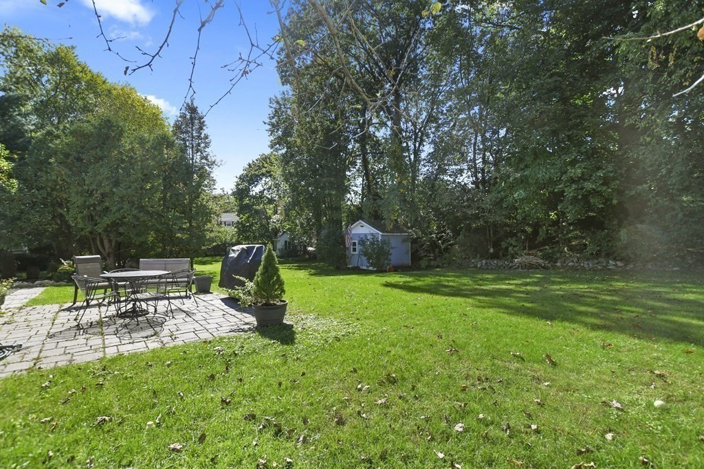 21 Hiawatha Road Woburn, MA 01801 - Photo 36 of 39 Gallery Image 36