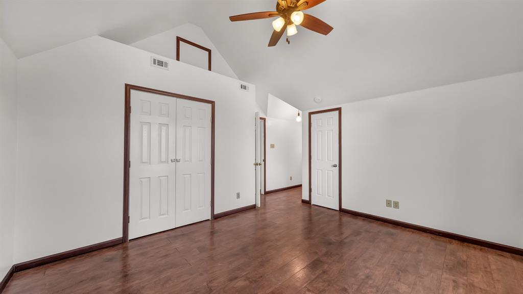 1110 Knob Road Springtown, TX 76082 - Photo 18 of 34