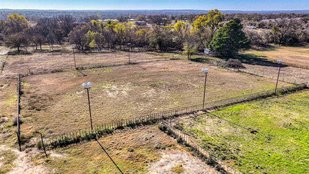 1110 Knob Road Springtown, TX 76082 - Photo 32 of 34