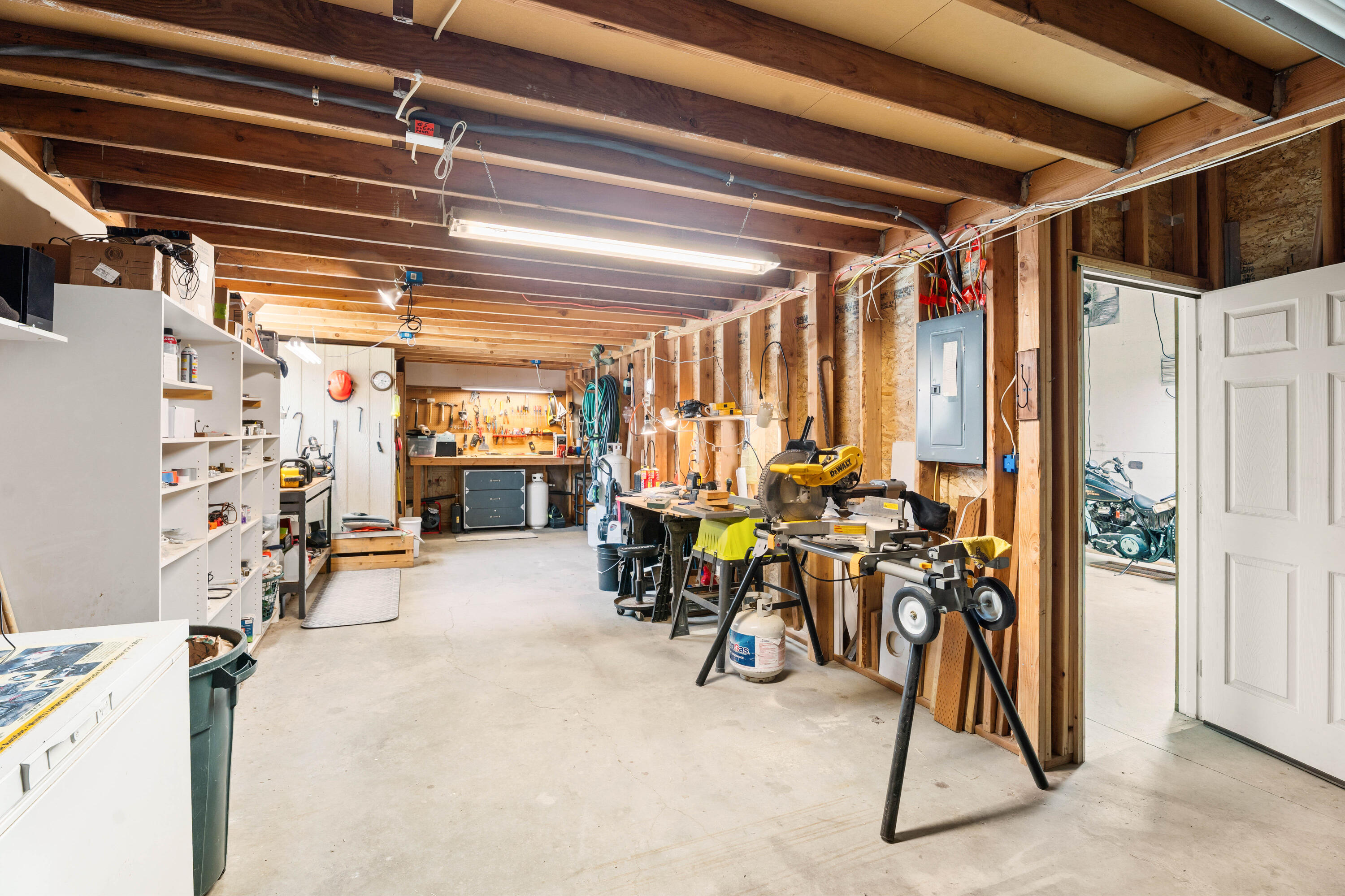 55105 Jackpine Way Bend, OR 97707 - Photo 79 of 89 34-Shop