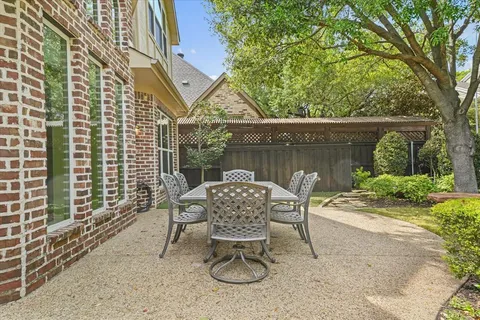 $825,000 | 6152 Stapleford Circle, Dallas, TX 75252