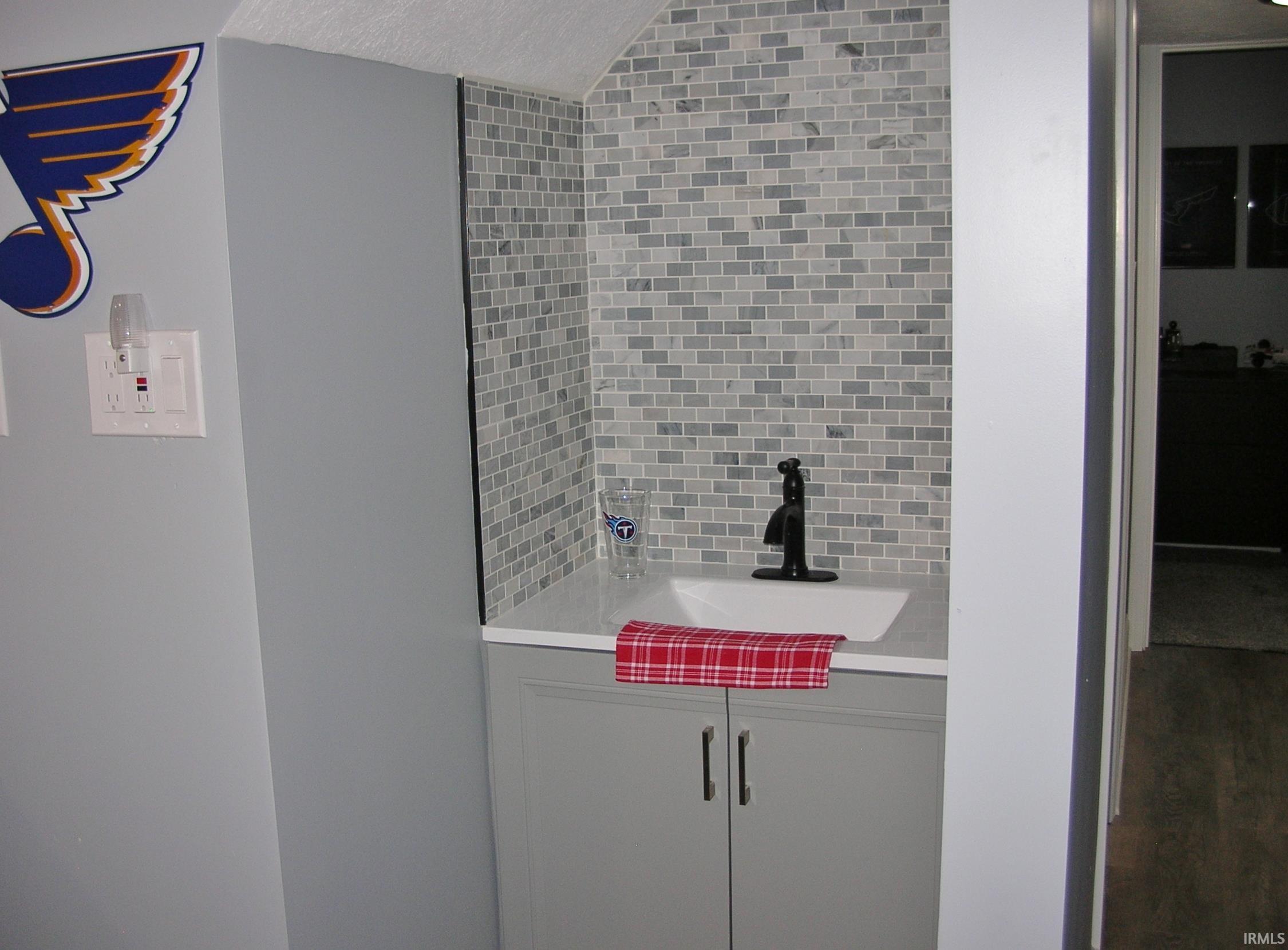 7566 Ridgemont Drive Newburgh, IN 47630 - Photo 21 of 35 Gallery Image 21