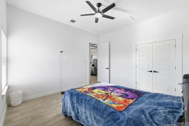 $585,000 | 136 Summer Mdw Drive, La Vernia, TX 78121