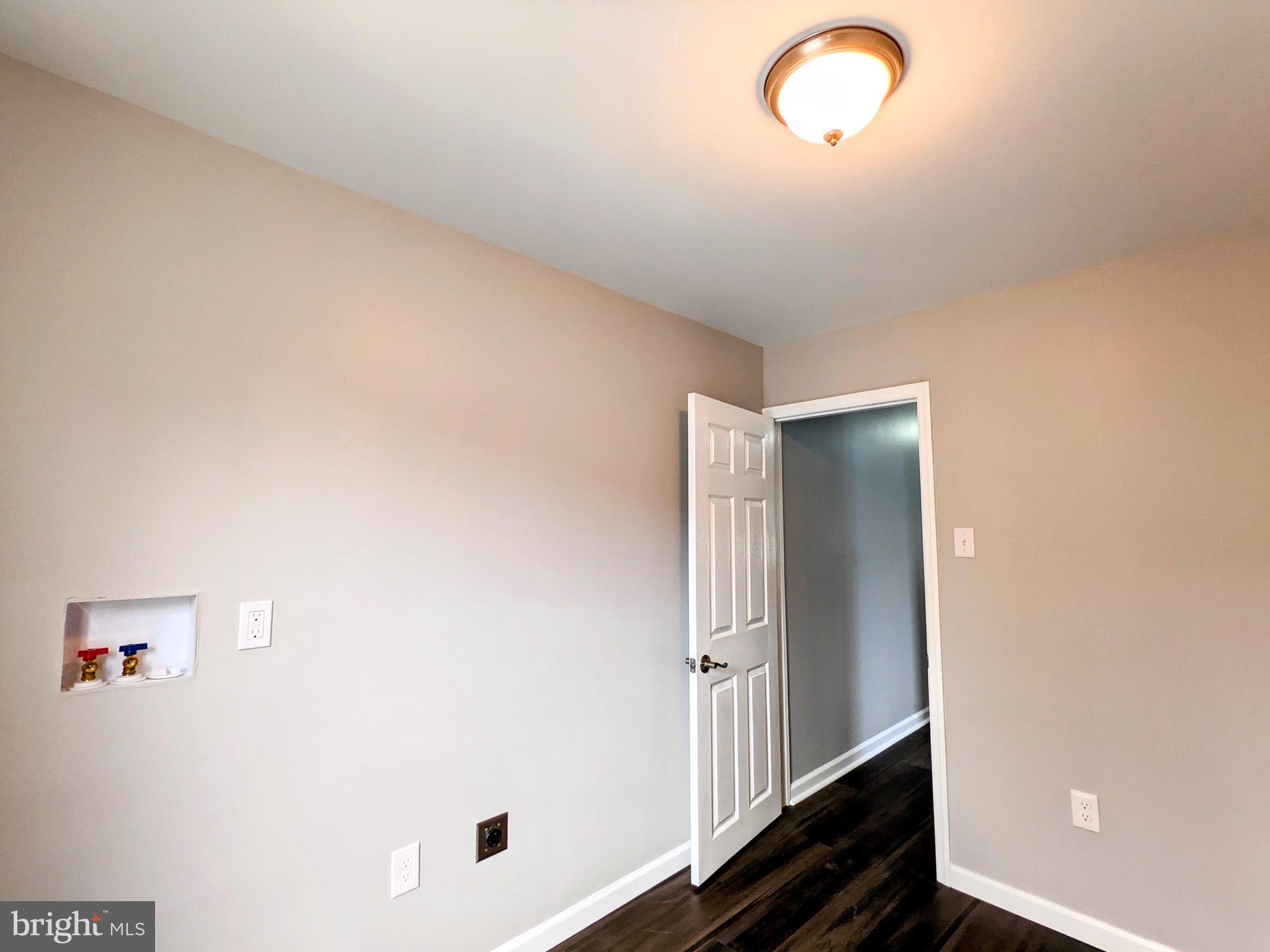 908 Walnut Street Ashland, PA 17921 - Photo 18 of 23 Laundry Room