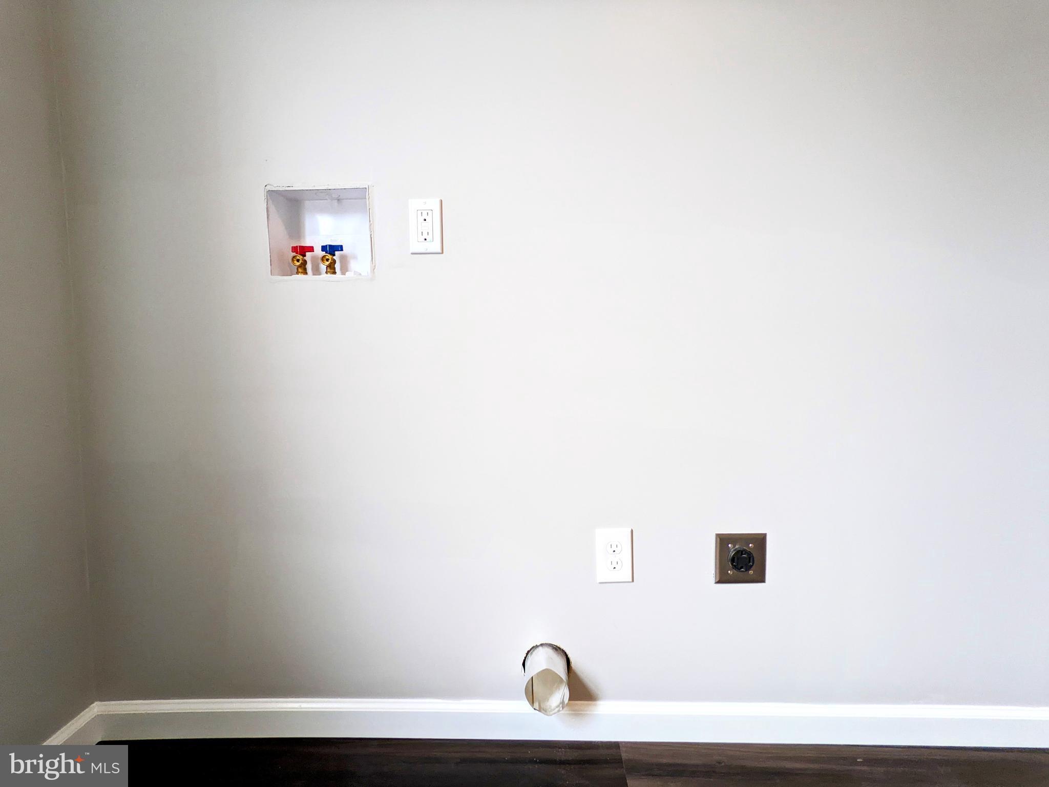 908 Walnut Street Ashland, PA 17921 - Photo 19 of 23 Washer/Dryer Hookups