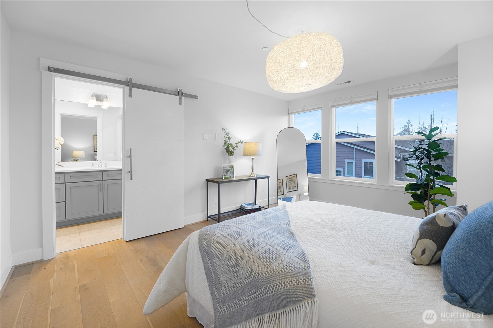 7032 119th Way Northeast, Unit A Kirkland, WA 98033 - Photo 19 of 40