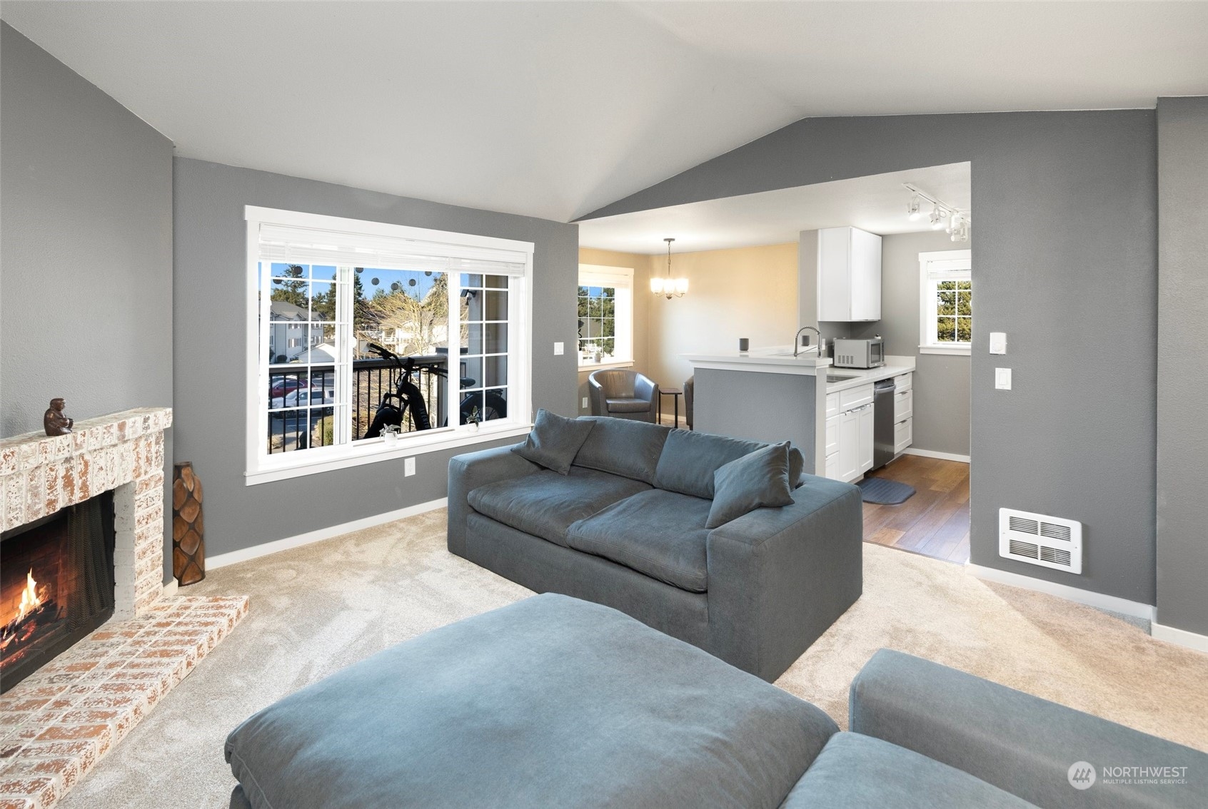 12404 East Gibson Road, Unit H306 Everett, WA 98204 - Photo 5 of 34 Gallery Image 5