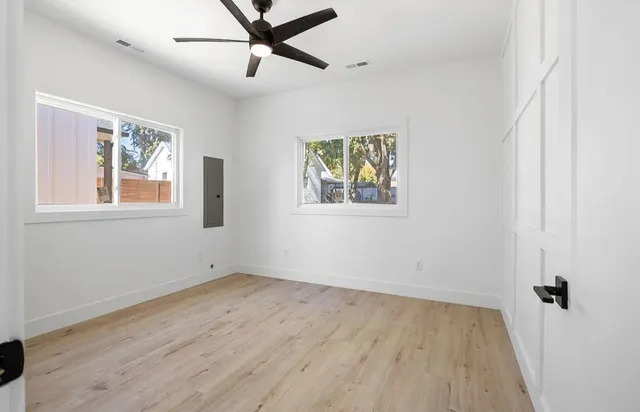 $1,695 | 1905 B Highland Avenue, Columbia, TN 38401