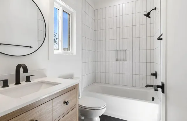 $1,695 | 1905 B Highland Avenue, Columbia, TN 38401