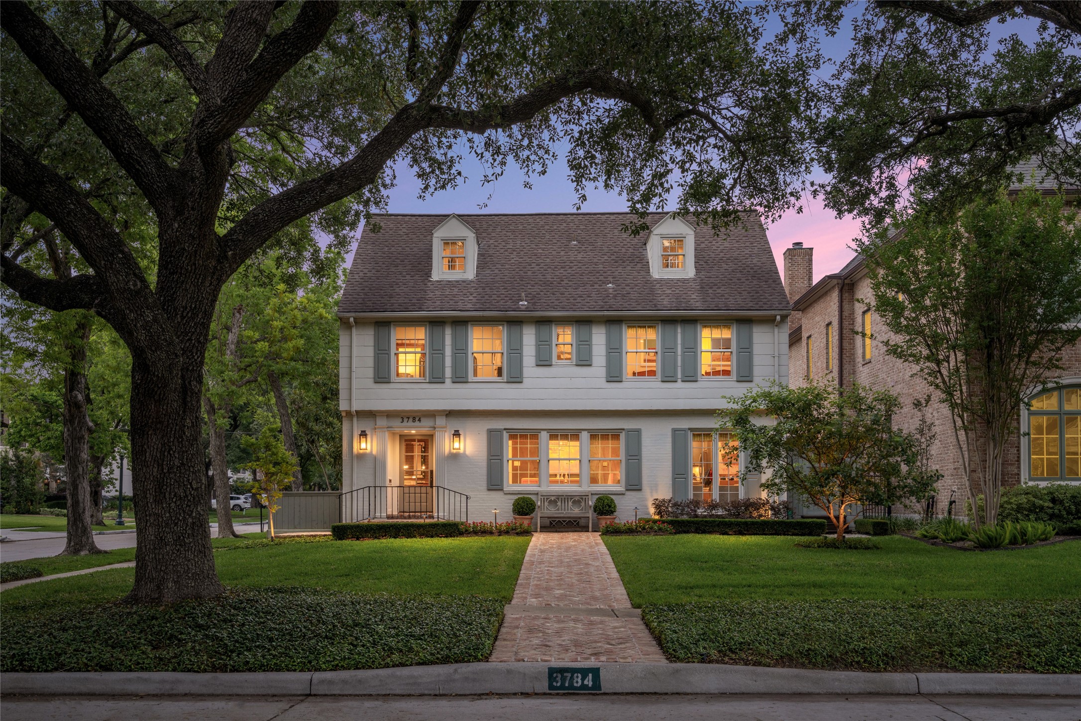 3784 Ingold not only excudes charm and attention to detail, it is a comfortable home in the perfect spot with nearby parks, pool, and all that Southside Place offers.