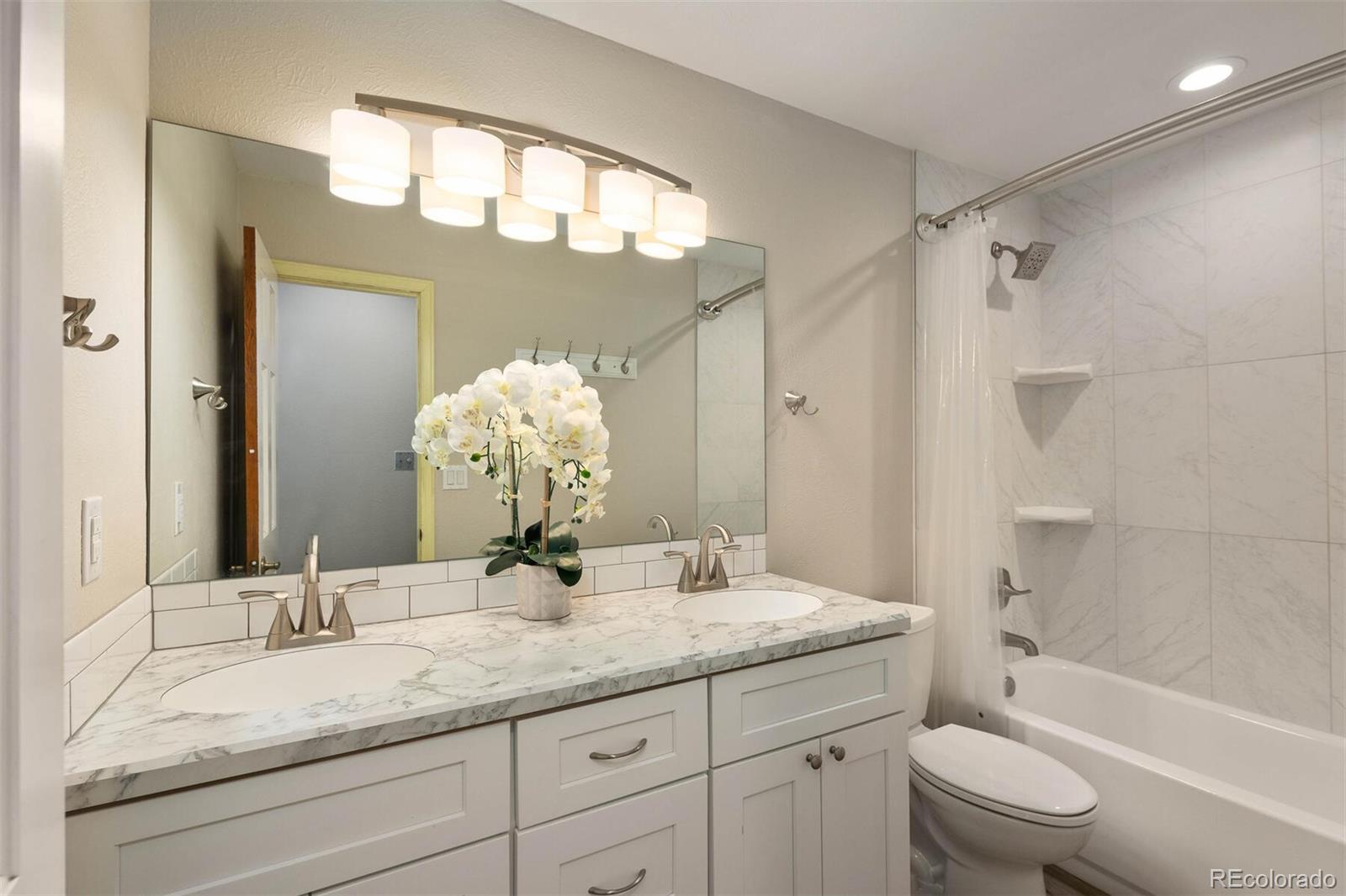 10170 West Center Avenue Lakewood, CO 80226 - Photo 27 of 35