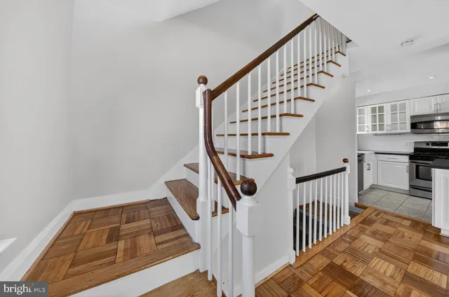 $419,000 | 1103 Beverley Drive, Alexandria, VA 22302