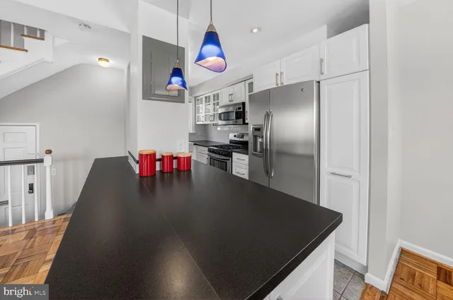 $419,000 | 1103 Beverley Drive, Alexandria, VA 22302