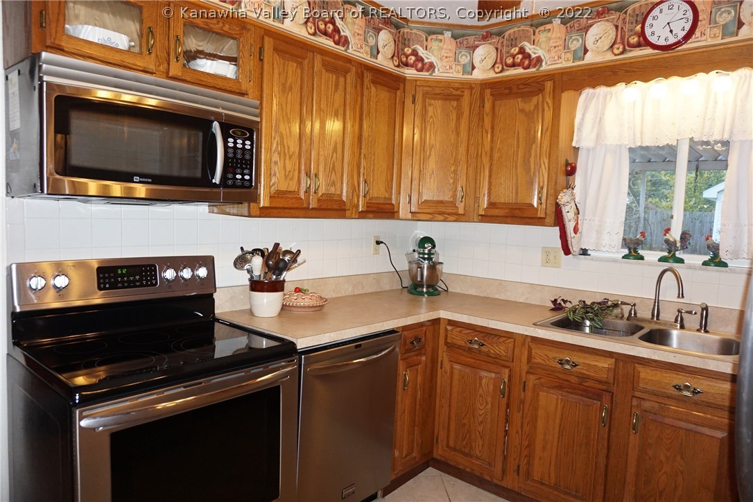 208 Shawnee Estates Winfield, WV 25213 - Photo 8 of 24 Gallery Image 8