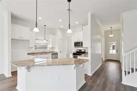 $385,000 | 826 Capistrano Court, Covington, LA 70433