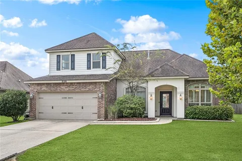 $385,000 | 826 Capistrano Court, Covington, LA 70433