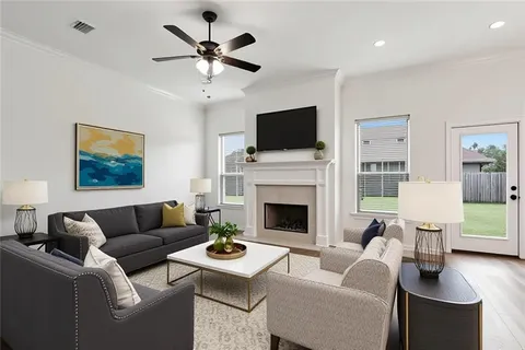 $385,000 | 826 Capistrano Court, Covington, LA 70433