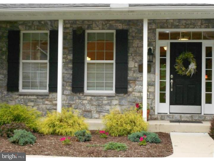 23 Harry Avenue Reading, PA 19607 - Photo 3 of 24
