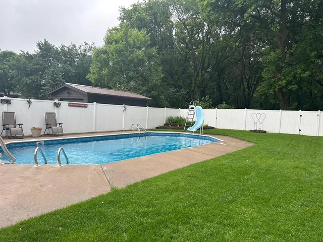 $389,900 | 7101 120th Avenue, Champlin, MN 55316