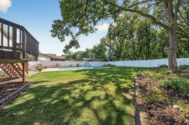 $389,900 | 7101 120th Avenue, Champlin, MN 55316