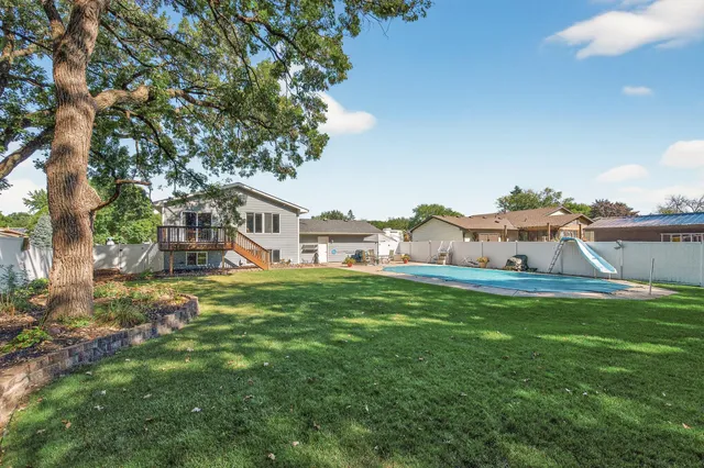 $389,900 | 7101 120th Avenue, Champlin, MN 55316